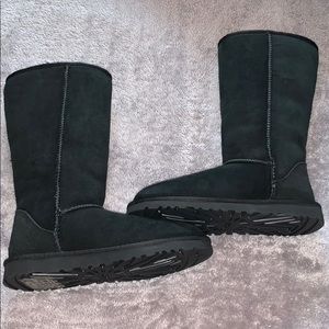 🖤NWT Classic Tall Black UGG🖤